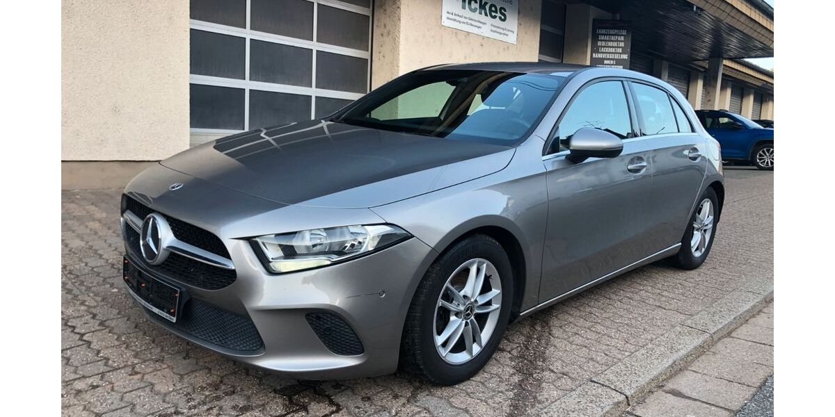 Mercedes-Benz A 180 128.569 km 17.300 &euro; Wadgassen 66787