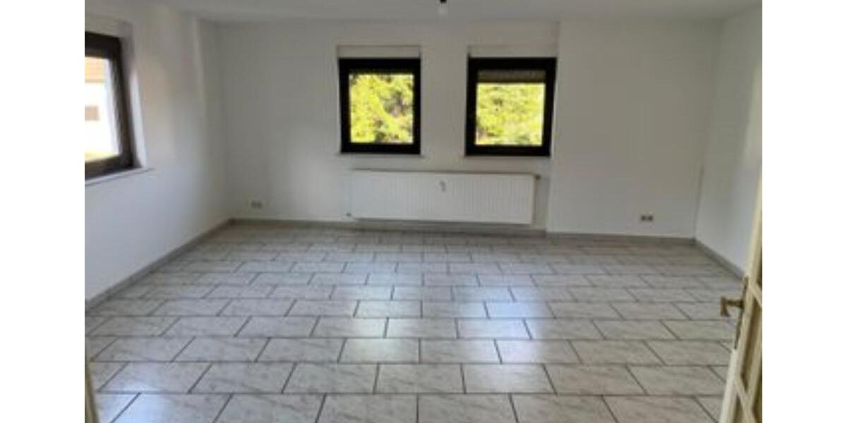 Terrassenwohnung Saarbrücken Brebach-Fechingen - 6 Zimmer, 120 m&sup2;, 215.000&euro; | Angebot:25289643