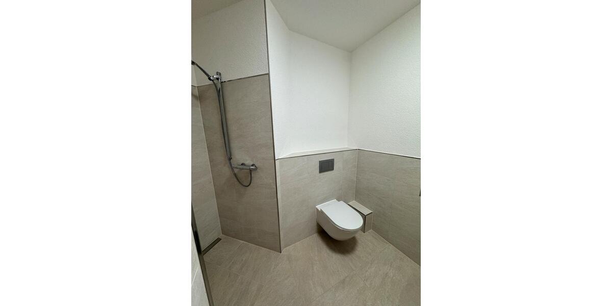 Erdgeschoßwohnung Püttlingen - 2.5 Zimmer, 83 m&sup2;, 700&euro; | Angebot:26653363