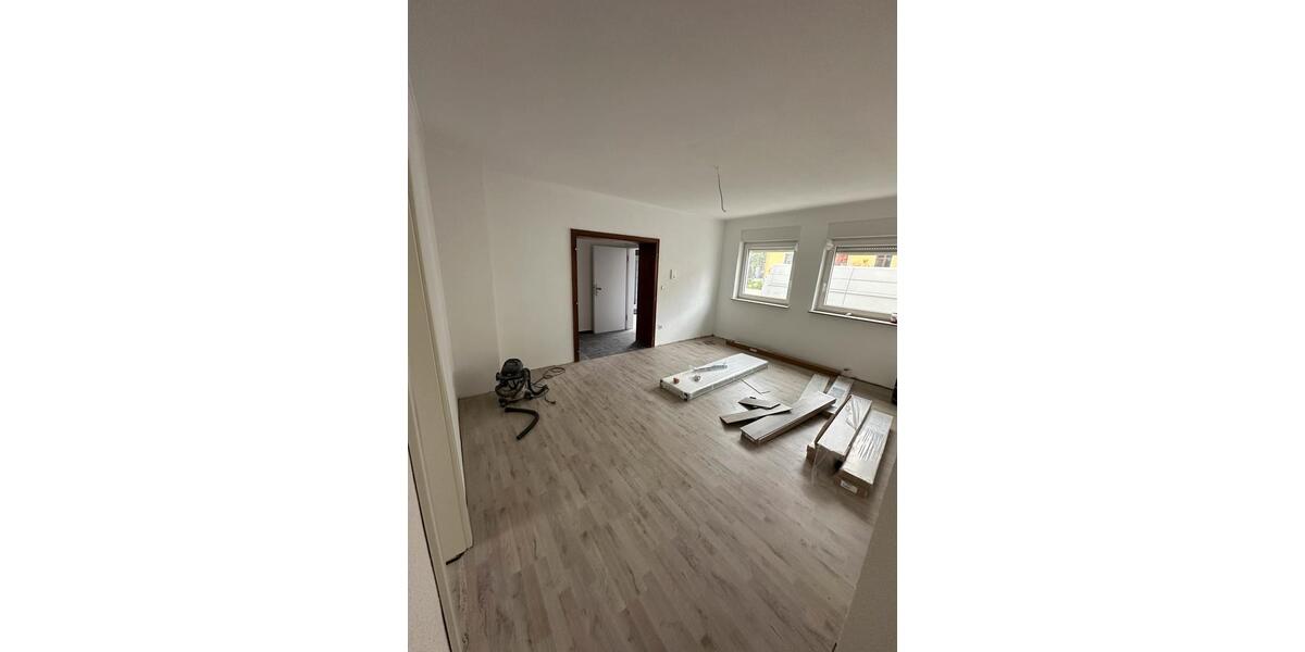 Erdgeschoßwohnung Saarlouis - 3 Zimmer, 82 m&sup2;, 800&euro; | Angebot:26640024