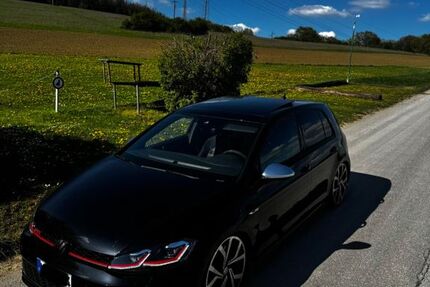 VW Golf 98.000 km 20.500 &euro; schiffweiler 66578