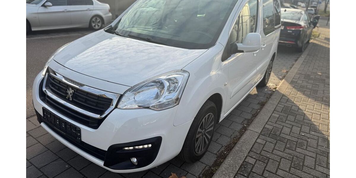 Peugeot Partner 81.744 km 10.890 &euro; Saarbrücken Dudweiler 66125