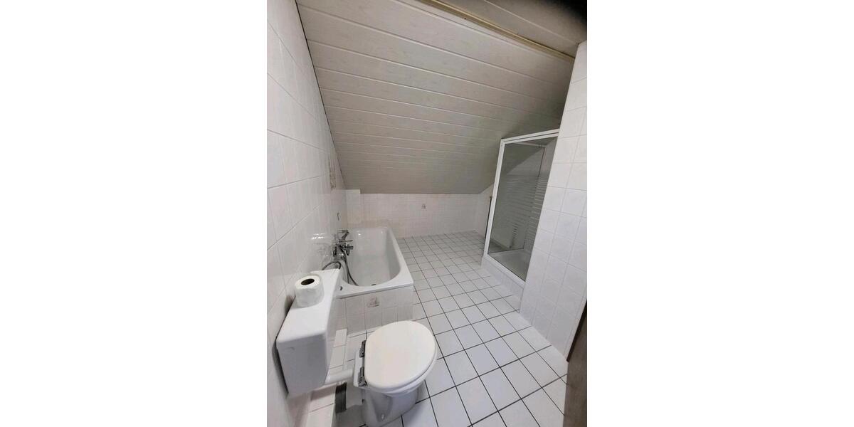 Dachgeschoßwohnung Saarlouis - 1 Zimmer, 70 m&sup2;, 600&euro; | Angebot:25539817