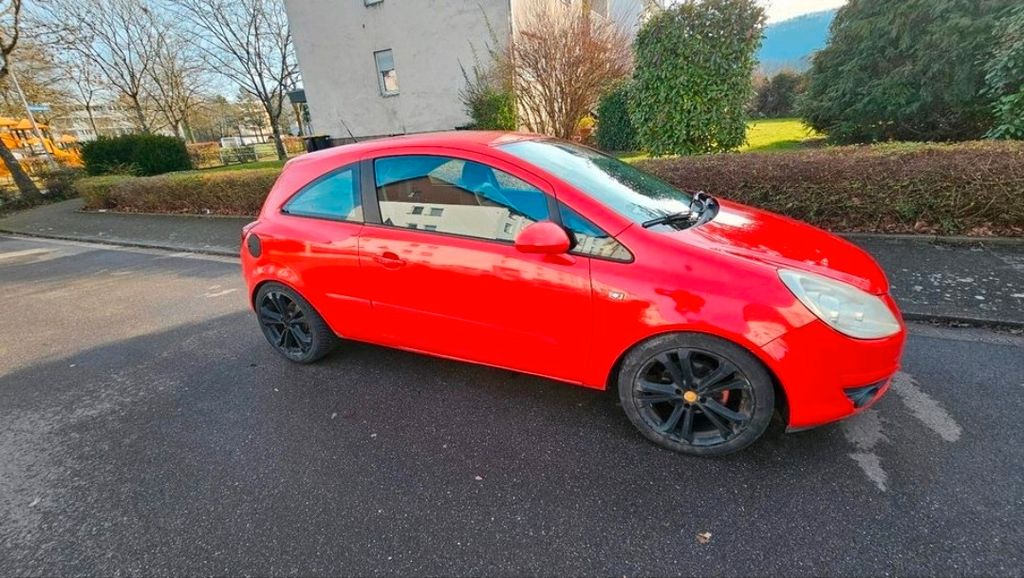 Opel Corsa 262.000 km 1.300 &euro; Dillingen 66763