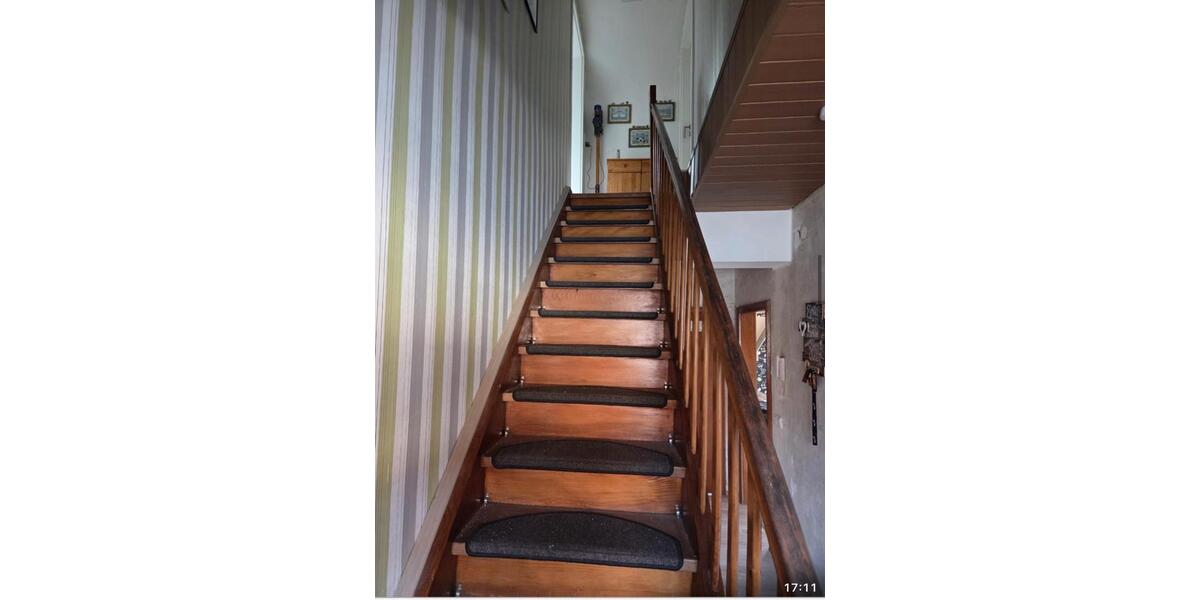 Etagenwohnung Neunkirchen - 5 Zimmer, 140 m&sup2;, 900&euro; | Angebot:25378146