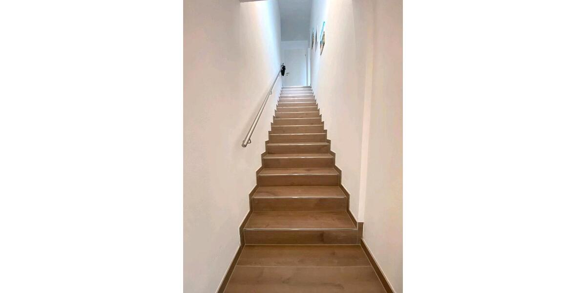 Terrassenwohnung Lebach - 5 Zimmer, 130 m&sup2;, 1.600&euro; | Angebot:25807375