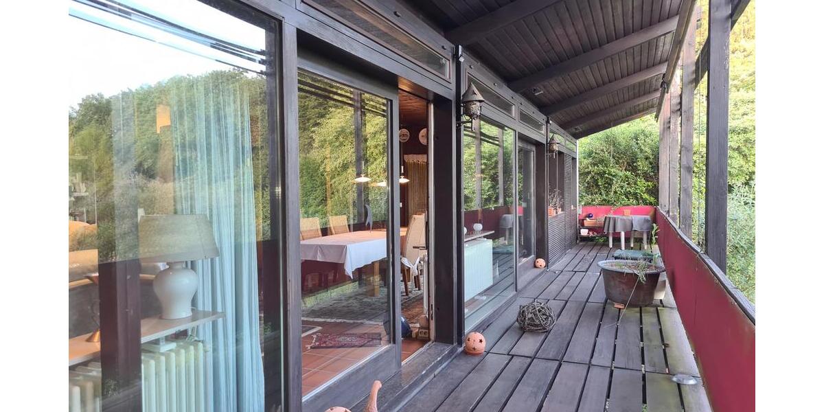 Bungalow mit Satteldach in idyllischer Ortsrandlage mit Fernblick - Einfamilienhaus Homburg | Angebot:21352445