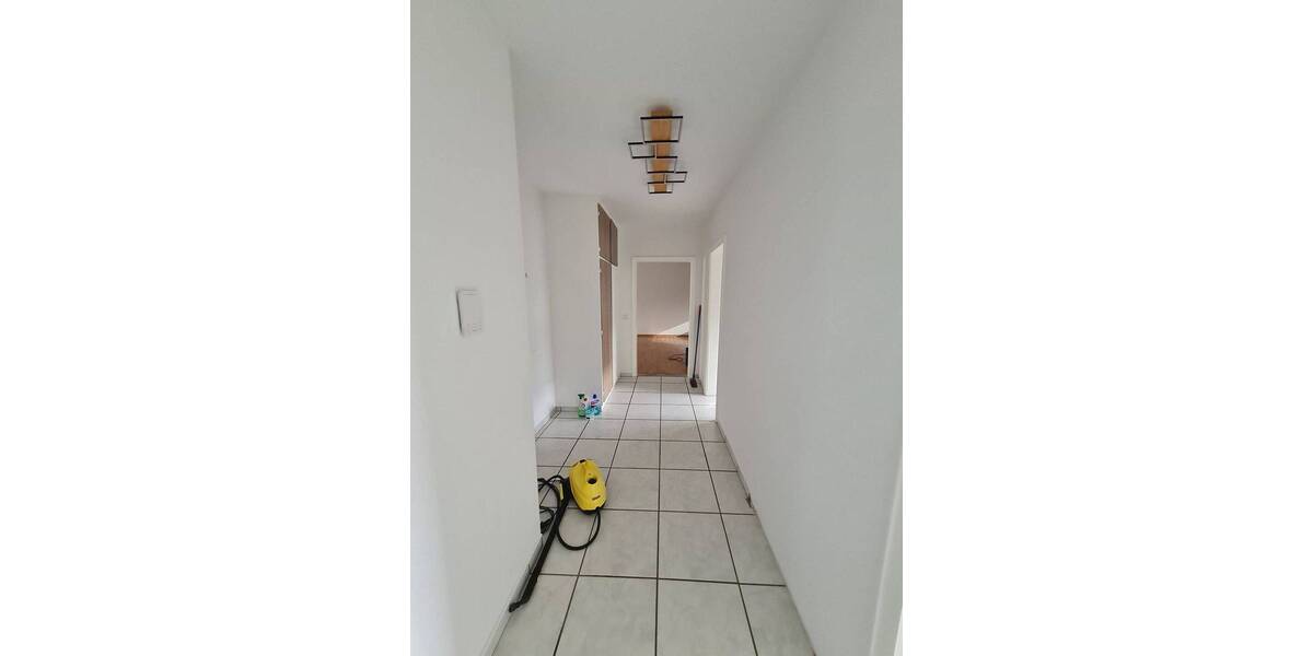 Etagenwohnung Saarbrücken Malstatt - 2 Zimmer, 125 m&sup2;, 1.250&euro; | Angebot:25927129