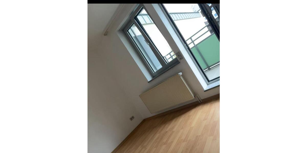 Etagenwohnung Saarbrücken Neue Bremm - 2 Zimmer, 50 m&sup2;, 608&euro; | Angebot:26247025