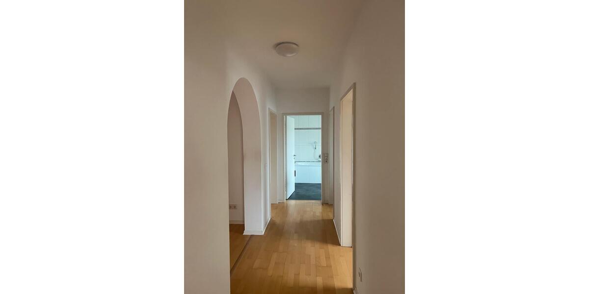 Etagenwohnung Illingen - 5 Zimmer, 135 m&sup2;, 1.495&euro; | Angebot:25329305