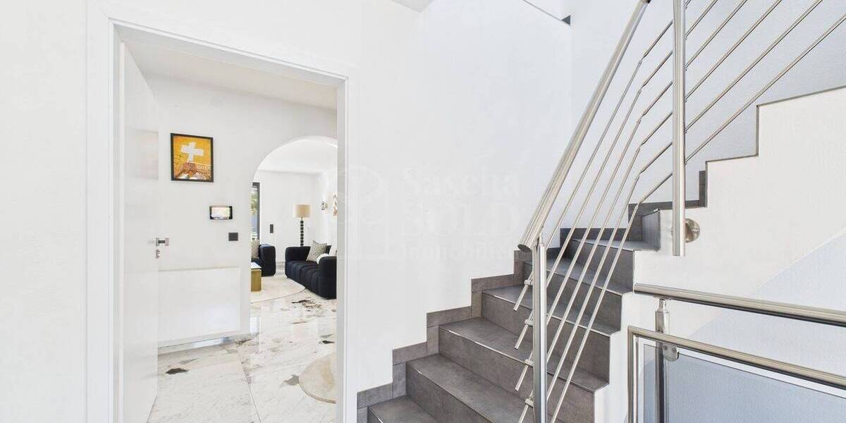 Luxus in Kirkel-Neuhäusel - Exklusives Anwesen mit 3 Wohneinheiten, Garten & Top-Ausstattung - Villa Kirkel Kirkel-Neuhäusel | Angebot:26120749