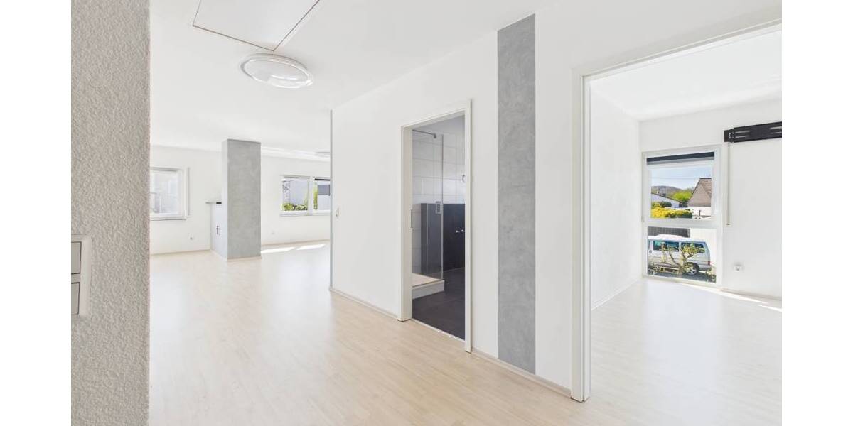 Einfamilienhaus Saarbrücken / Klarenthal Klarenthal - 6 Zimmer, 226 m&sup2;, 630.000&euro; | Angebot:26244752