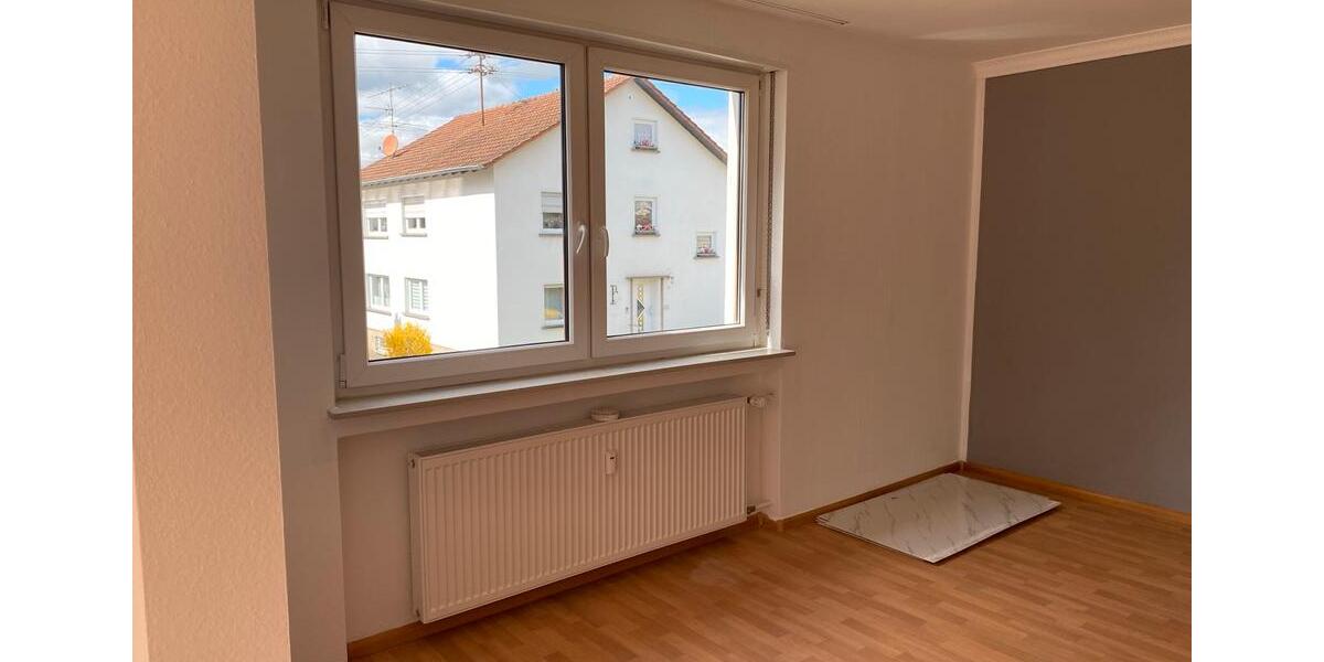 Etagenwohnung Heusweiler - 4 Zimmer, 86 m&sup2;, 700&euro; | Angebot:25944438