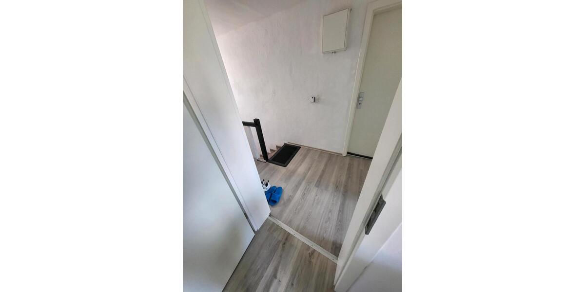 Dachgeschoßwohnung Sulzbach (Saar) - 1 Zimmer, 40 m&sup2;, 600&euro; | Angebot:25720758