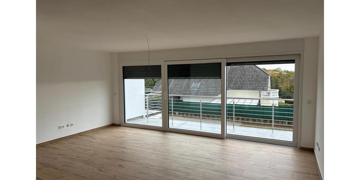 Maisonettenwohnung Neunkirchen Heinitz - 4 Zimmer, 117 m&sup2;, 1.475&euro; | Angebot:24101089
