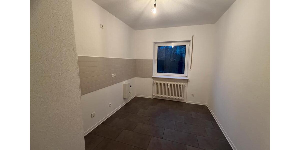 Etagenwohnung Saarbrücken Eschberg - 2 Zimmer, 66 m&sup2;, 627&euro; | Angebot:25178320