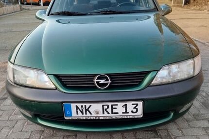 Opel Vectra 143.600 km 1.950 &euro; Hüttigweiler 66557