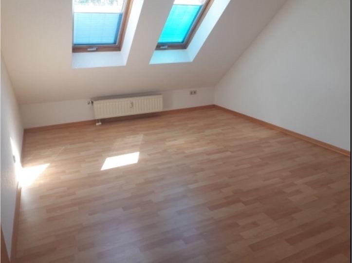 Dachgeschoßwohnung Saarbrücken Malstatt - 3 Zimmer, 78 m&sup2;, 695&euro; | Angebot:24607505