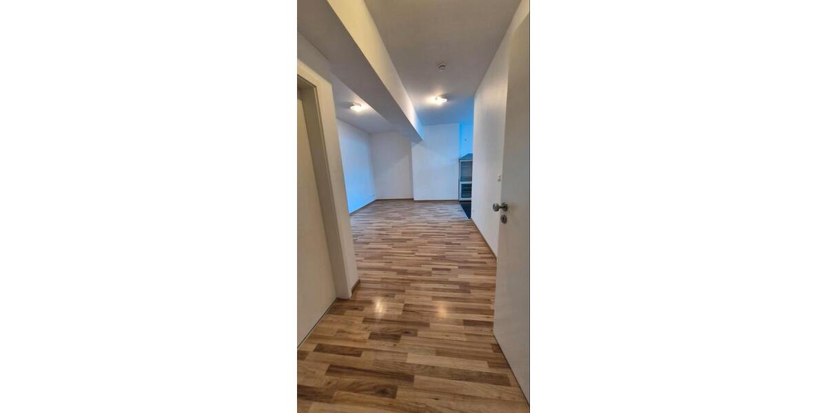 Etagenwohnung Saarbrücken - 4 Zimmer, 95 m&sup2;, 1.200&euro; | Angebot:26610376