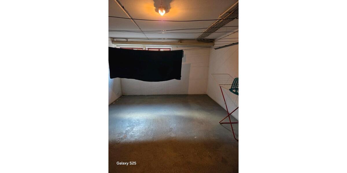 Dachgeschoßwohnung Saarbrücken Neue Bremm - 4 Zimmer, 86 m&sup2;, 1.700&euro; | Angebot:26002811