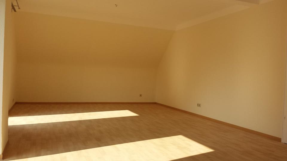 Etagenwohnung Saarlouis - 3 Zimmer, 85 m&sup2;, 570&euro; | Angebot:24946691