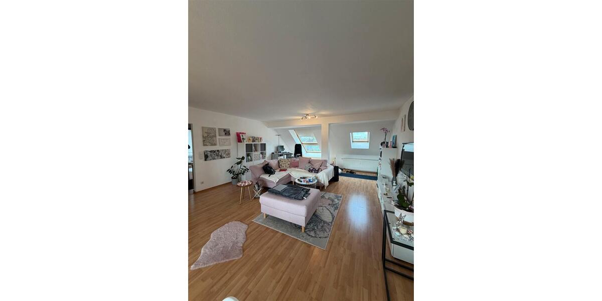 Etagenwohnung Saarbrücken Dudweiler - 3 Zimmer, 96 m&sup2;, 750&euro; | Angebot:26285232