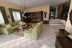 Einfamilienhaus Bexbach - 5 Zimmer, 230 m&sup2;, 1.800&euro; | Angebot:26039639