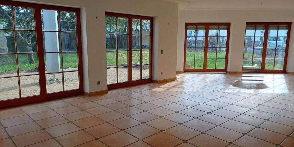 Mehrfamilienhaus, Wohnhaus Sankt Ingbert St. Ingbert - 6 Zimmer, 180 m&sup2;, 645.000&euro; | Angebot:26851769
