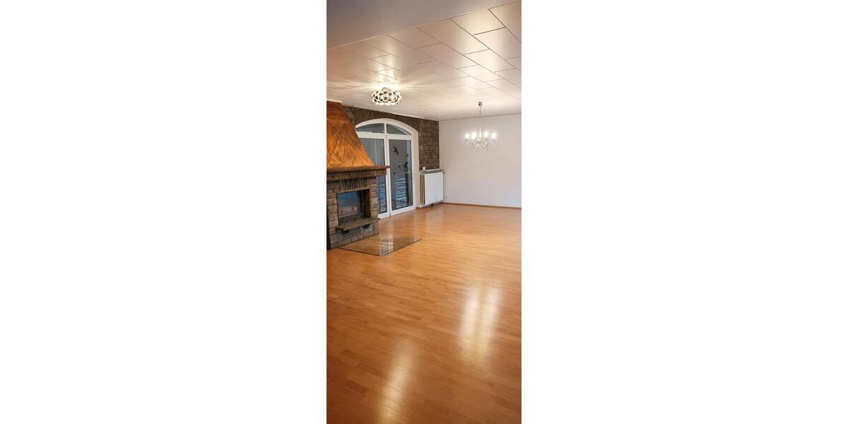 Bungalow Wadgassen - 5 Zimmer, 150 m&sup2;, 430.000&euro; | Angebot:26624275