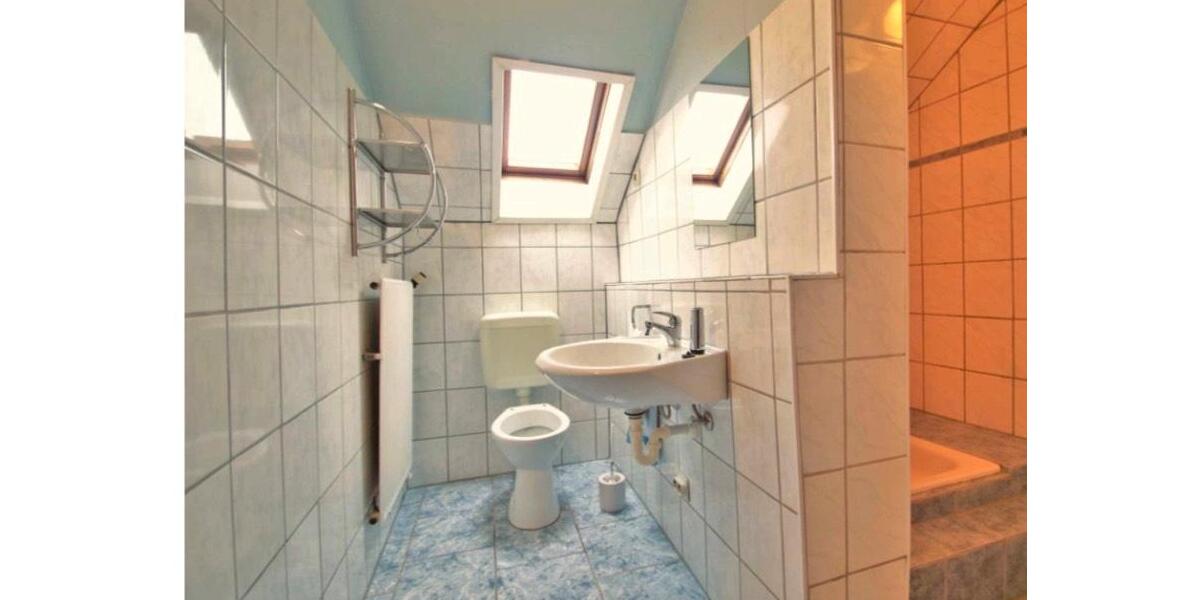 Dachgeschoßwohnung Spiesen-Elversberg Elversberg - 3 Zimmer, 60 m&sup2;, 900&euro; | Angebot:25238487