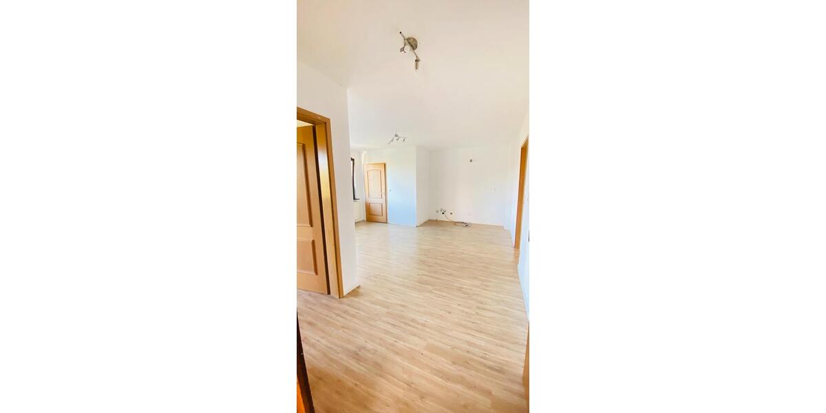 Etagenwohnung Püttlingen - 3 Zimmer, 95 m&sup2;, 630&euro; | Angebot:25834090