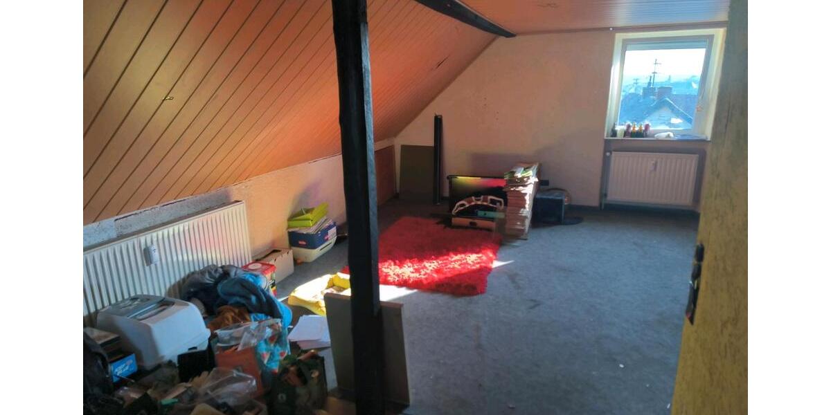 Dachgeschoßwohnung Quierschied - 2 Zimmer, 55 m&sup2;, 500&euro; | Angebot:25307880