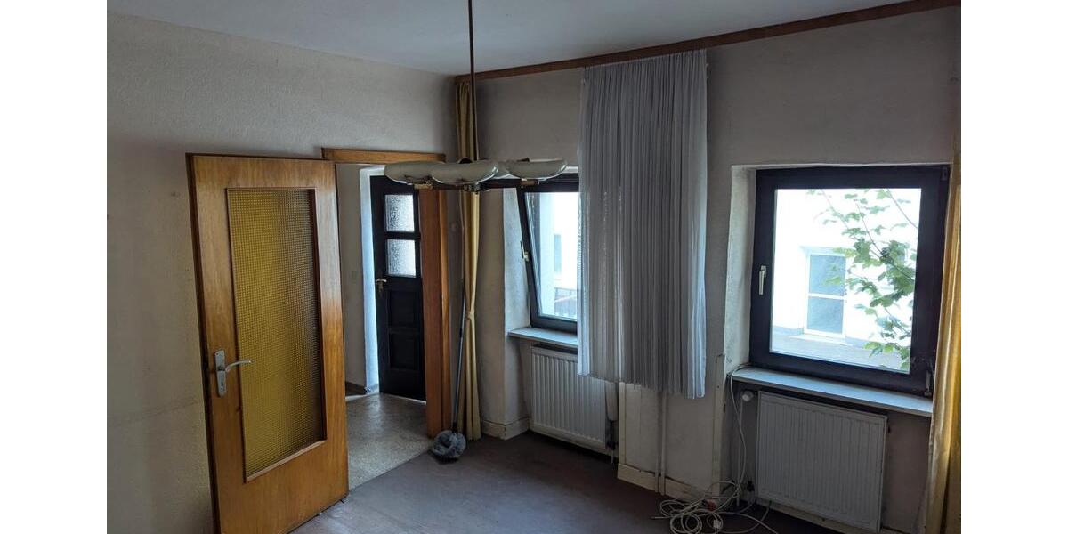 Einfamilienhaus Homburg - 4 Zimmer, 85 m&sup2;, 90.000&euro; | Angebot:26055724