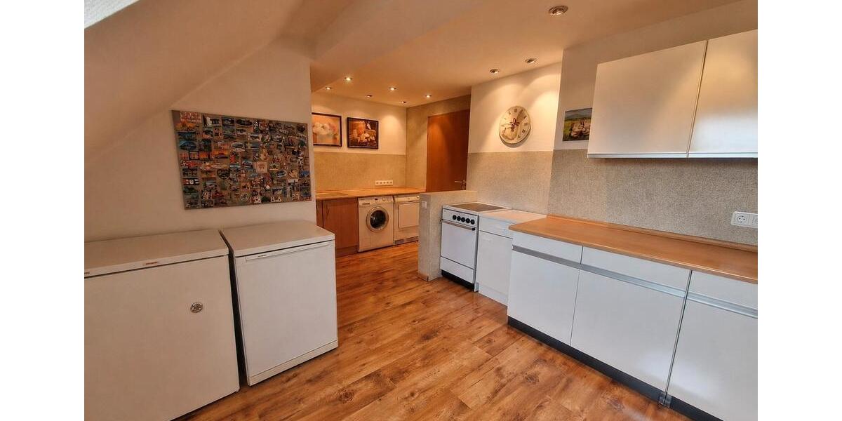 Dachgeschoßwohnung Saarbrücken Brebach-Fechingen - 4 Zimmer, 83 m&sup2;, 129.000&euro; | Angebot:26705534