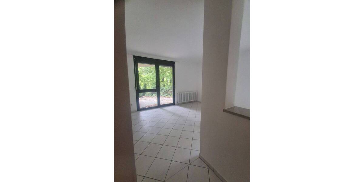 Etagenwohnung Saarbrücken Eschberg - 2 Zimmer, 47 m&sup2;, 520&euro; | Angebot:26499142