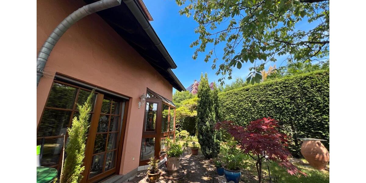 Einfamilienhaus Saarbrücken West - 5 Zimmer, 200 m&sup2;, 550.000&euro; | Angebot:26806875