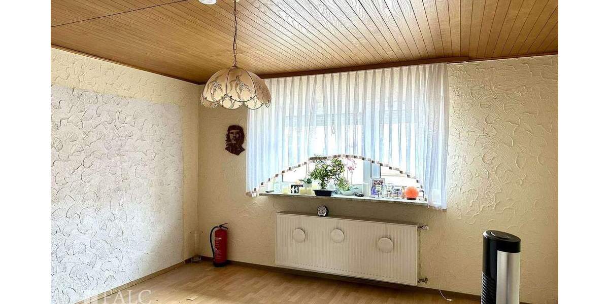 Mehrfamilienhaus, Wohnhaus Völklingen Stadtmitte - 1 Zimmer, 191 m&sup2;, 239.000&euro; | Angebot:25670984