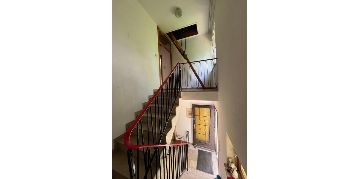 Einfamilienhaus Homburg - 6 Zimmer, 239 m&sup2;, 275.000&euro; | Angebot:25539359