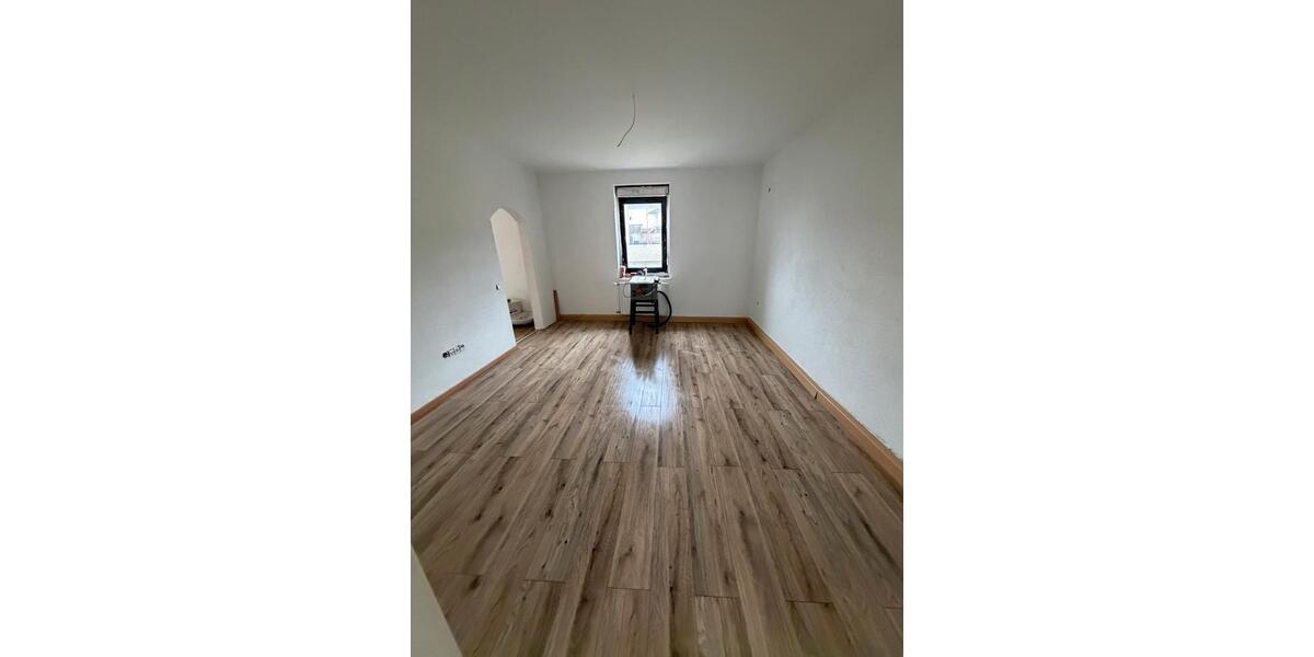 Etagenwohnung Saarbrücken West - 3 Zimmer, 75 m&sup2;, 650&euro; | Angebot:25919203