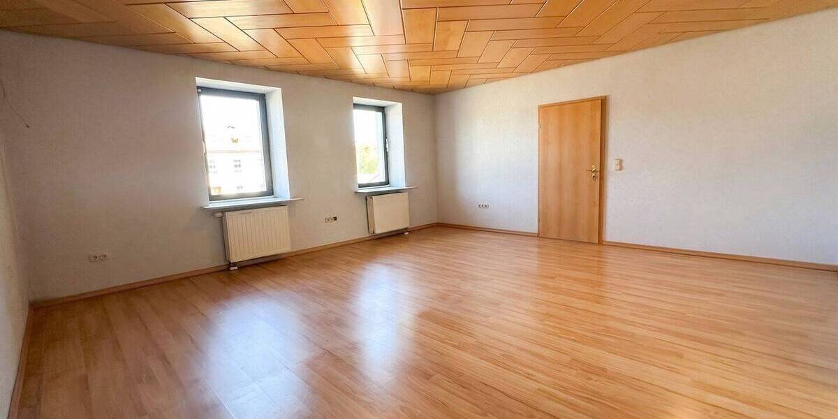 Mehrfamilienhaus, Wohnhaus Saarwellingen / Reisbach Reisbach - 8 Zimmer, 170 m&sup2;, 218.000&euro; | Angebot:26411493