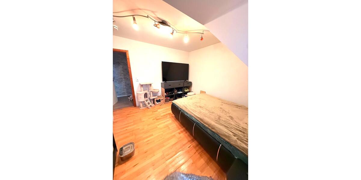 Maisonettenwohnung Saarbrücken West - 3 Zimmer, 85 m&sup2;, 670&euro; | Angebot:24877366