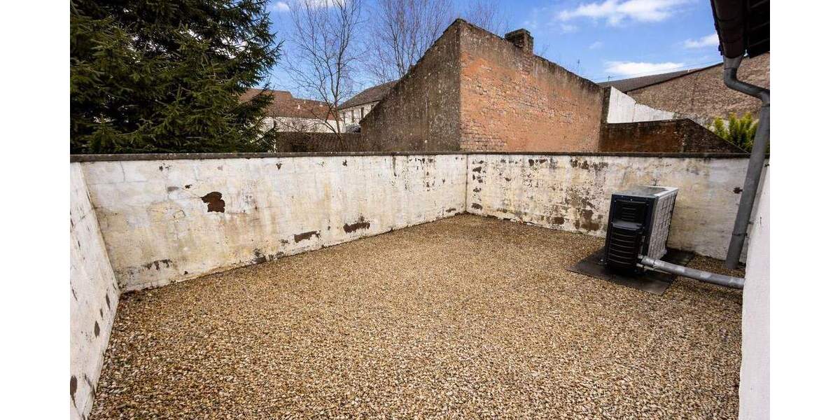 Reihenmittelhaus Überherrn - 3 Zimmer, 135 m&sup2;, 179.000&euro; | Angebot:25684610