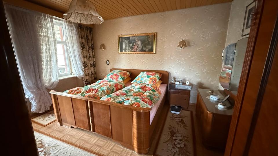 Einfamilienhaus Blieskastel - 6 Zimmer, 145 m&sup2;, 119.000&euro; | Angebot:26599572
