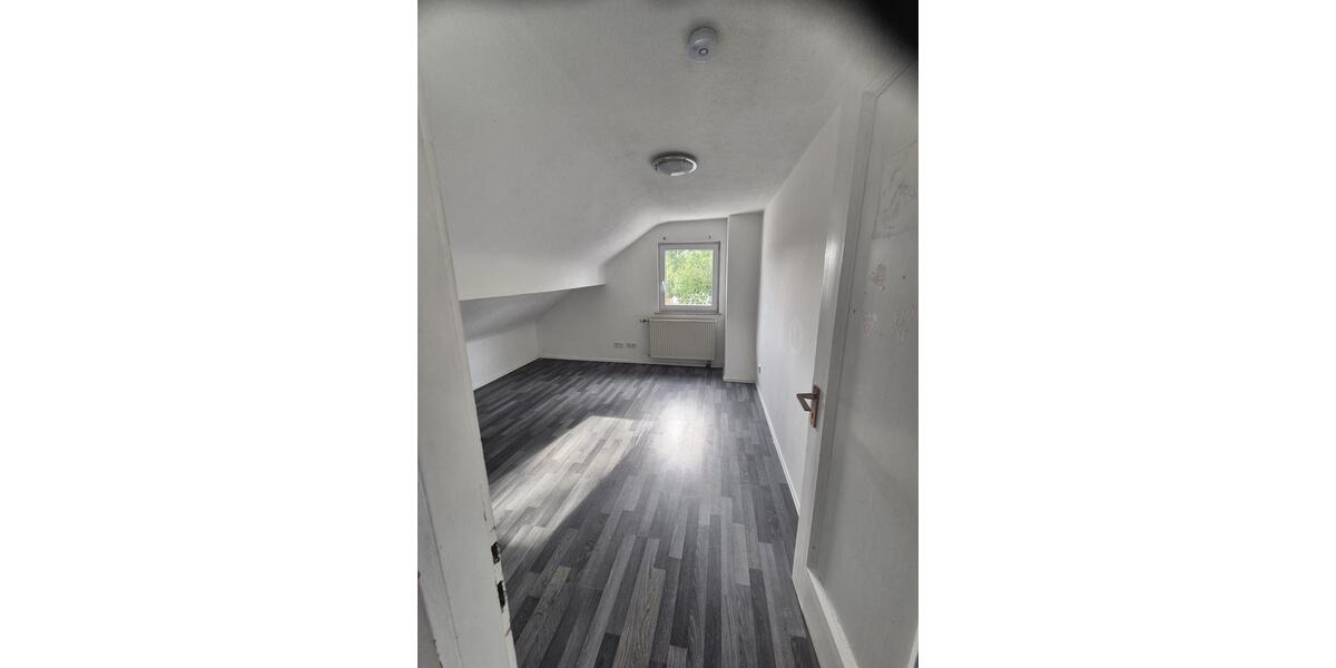 Einfamilienhaus Saarlouis - 5 Zimmer, 80 m&sup2;, 170.000&euro; | Angebot:26705672