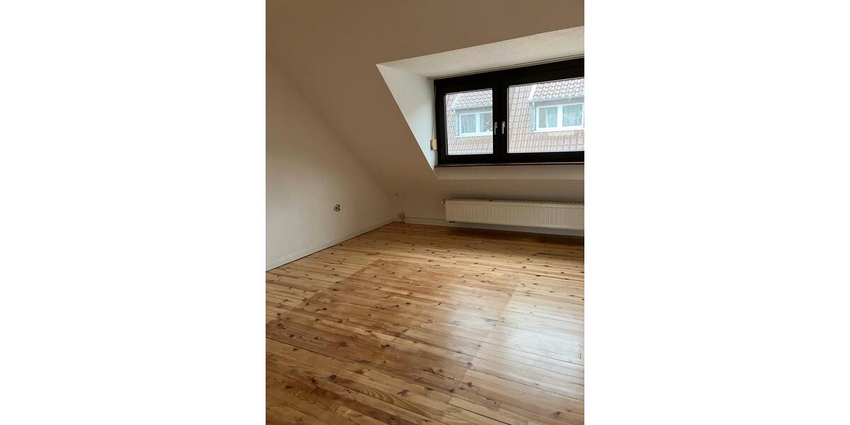 Dachgeschoßwohnung Saarbrücken Malstatt - 3 Zimmer, 69 m&sup2;, 650&euro; | Angebot:25171347