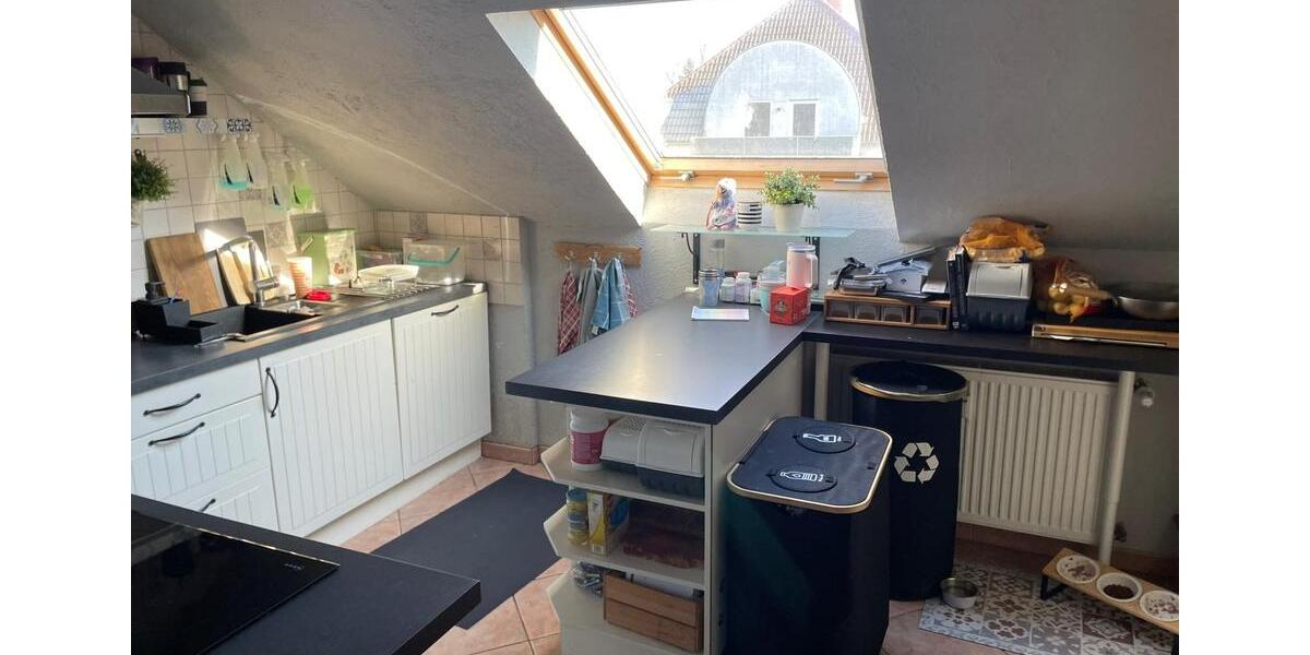 Dachgeschoßwohnung Heusweiler - 4 Zimmer, 98 m&sup2;, 850&euro; | Angebot:23870759