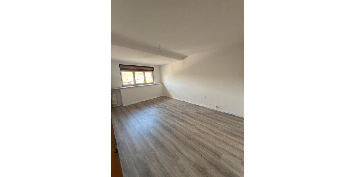 Einfamilienhaus Überherrn - 6 Zimmer, 180 m&sup2;, 219.000&euro; | Angebot:26250262