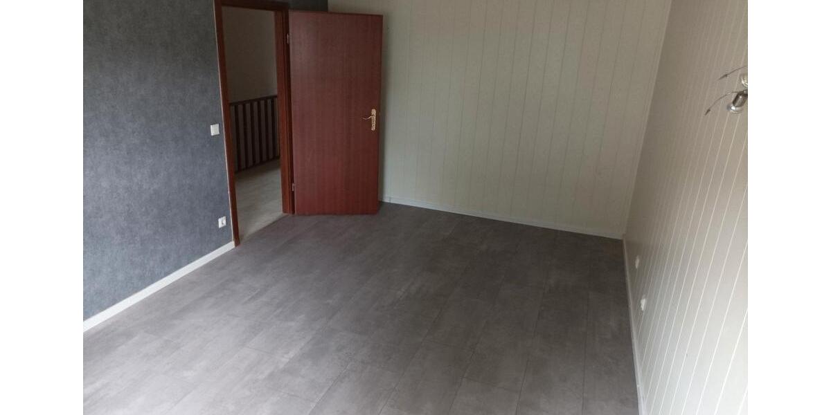 Reihenhaus Saarlouis - 5 Zimmer, 170 m&sup2;, 1.300&euro; | Angebot:26612380