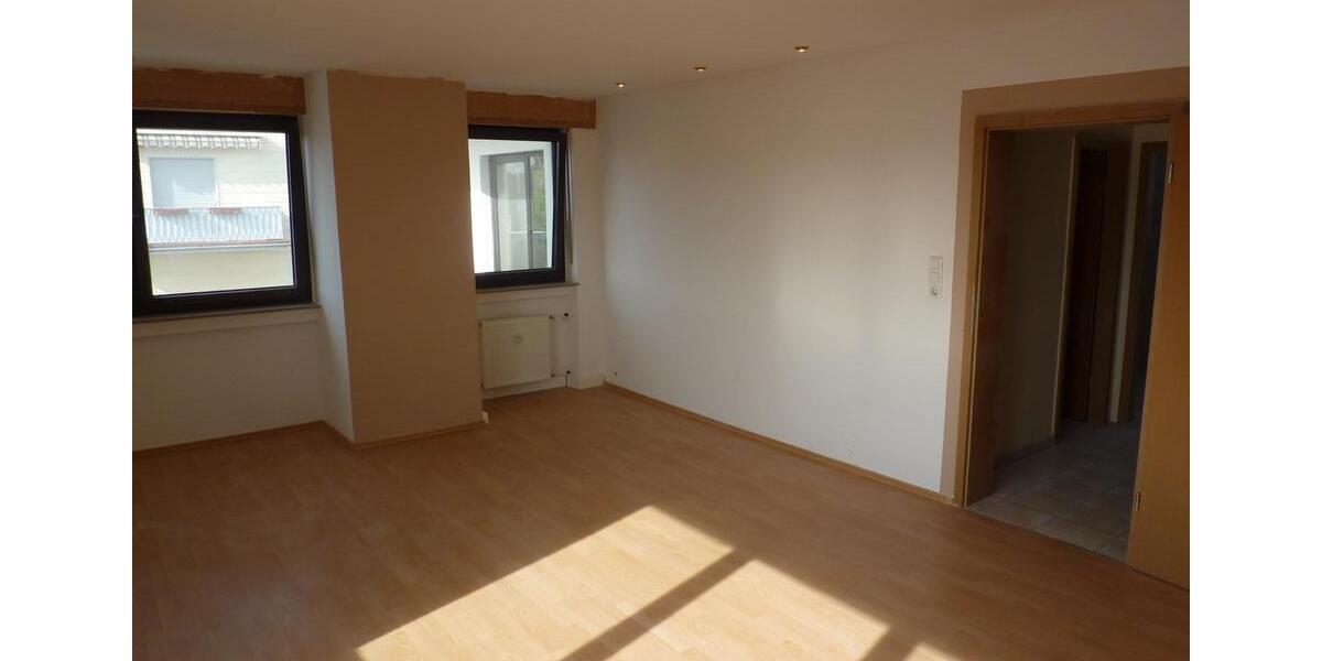 Etagenwohnung Kirkel - 4.5 Zimmer, 117 m&sup2;, 990&euro; | Angebot:26598288