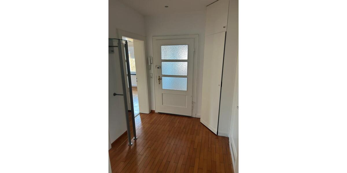 Etagenwohnung Saarbrücken Malstatt - 2 Zimmer, 75 m&sup2;, 830&euro; | Angebot:25351462